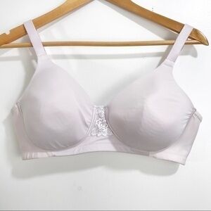 Vanity Fair women’s bras size 38C